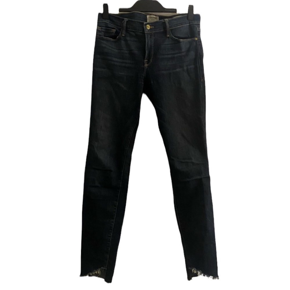 Frame Le Skinny de Jeanne Asymmetrical Hem Jean